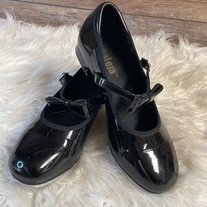 Balera Girls Black Patent Leather Tap Dance Shoes Size 4.5